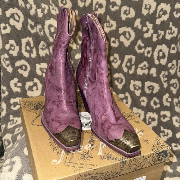 Brayden Western Boots 👢 in lilac 😍 Free People New 🆕 & Never Worn - Picture 16 of 17